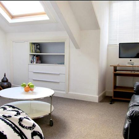 The Hideaway, Victorian Townhouse Apartment With Parking Plymouth Extérieur photo