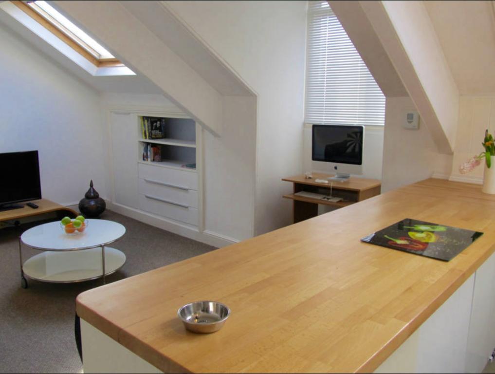 The Hideaway, Victorian Townhouse Apartment With Parking Plymouth Extérieur photo