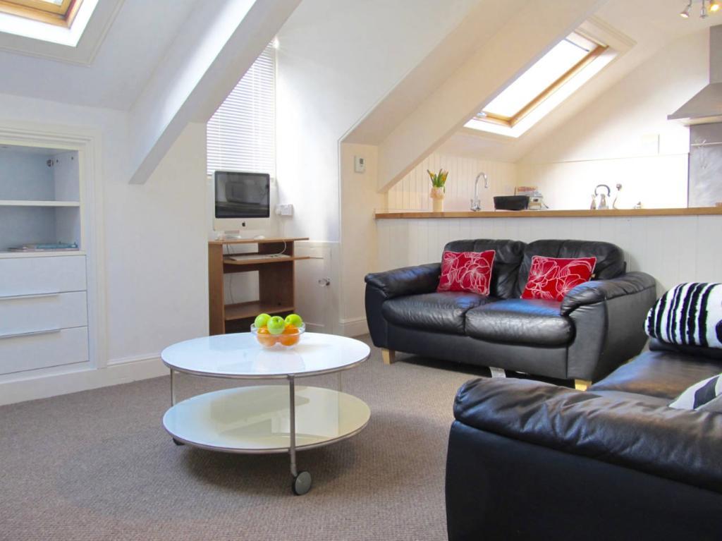 The Hideaway, Victorian Townhouse Apartment With Parking Plymouth Extérieur photo
